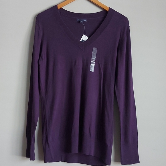 NWT Gap knit sweater- Large - Picture 1 of 6
